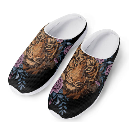 Embroidery Tiger And Flower Print Mesh Casual Shoes