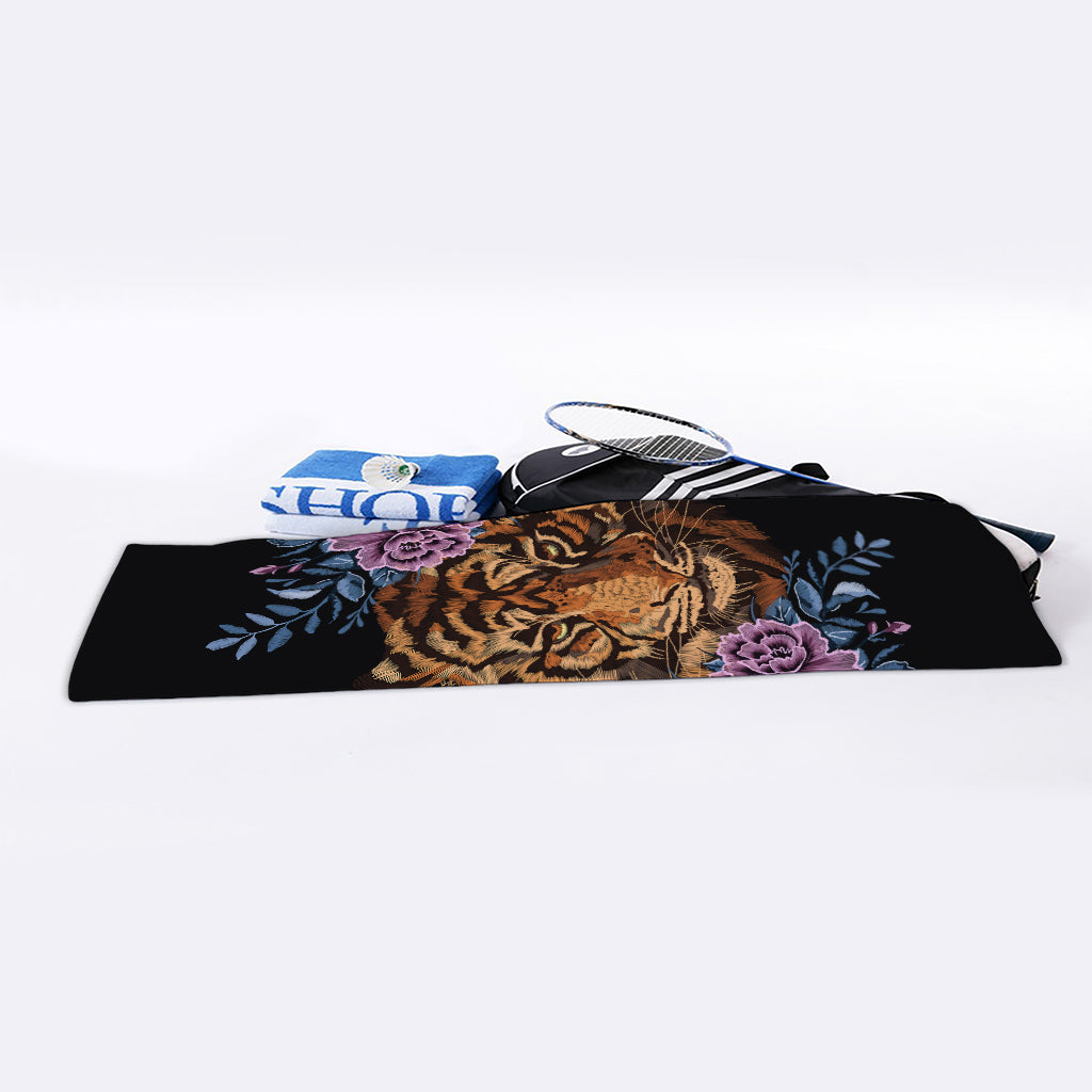 Embroidery Tiger And Flower Print Sports Towel