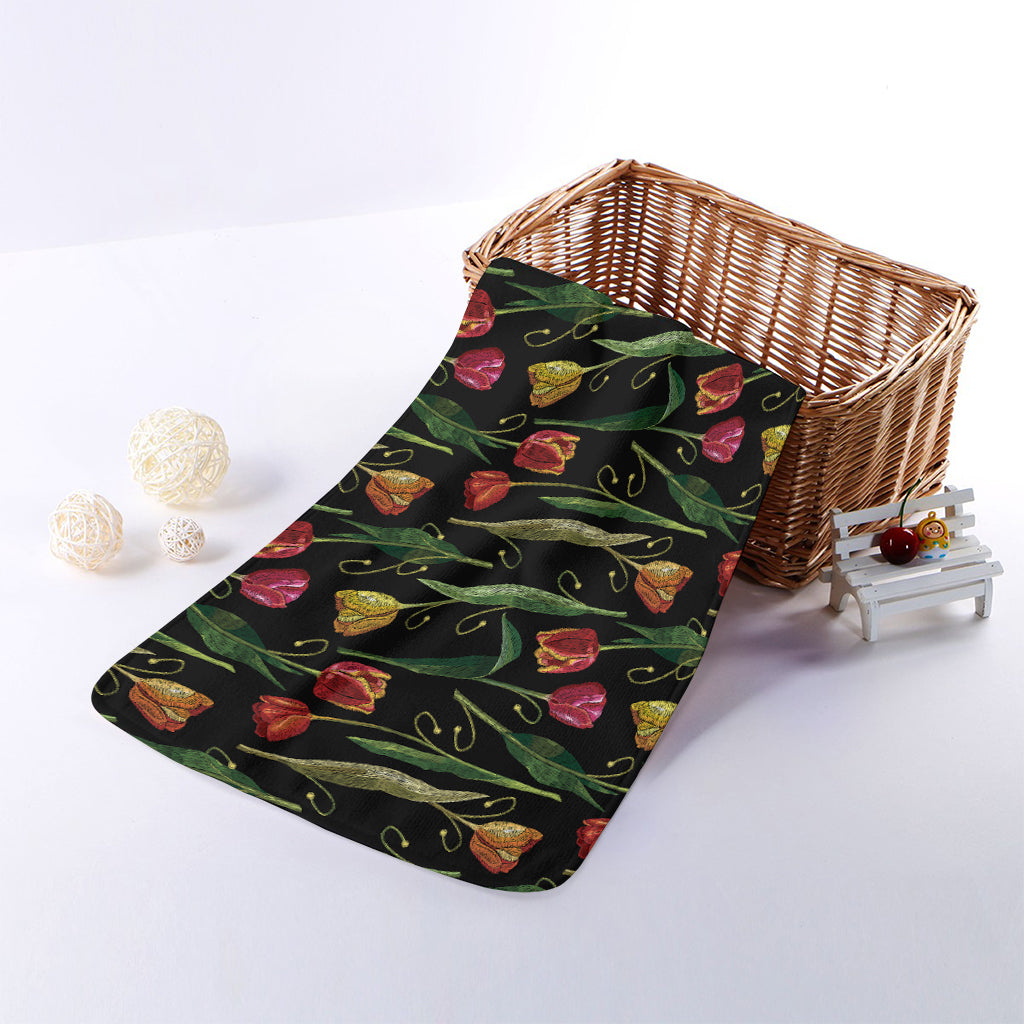 Embroidery Tulip Pattern Print Towel