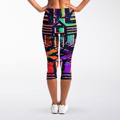 Ethnic Aztec Grunge Trippy Print Women's Capri Leggings