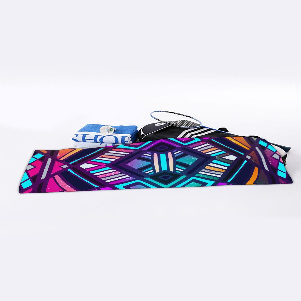 Ethnic Aztec Trippy Print Sports Towel