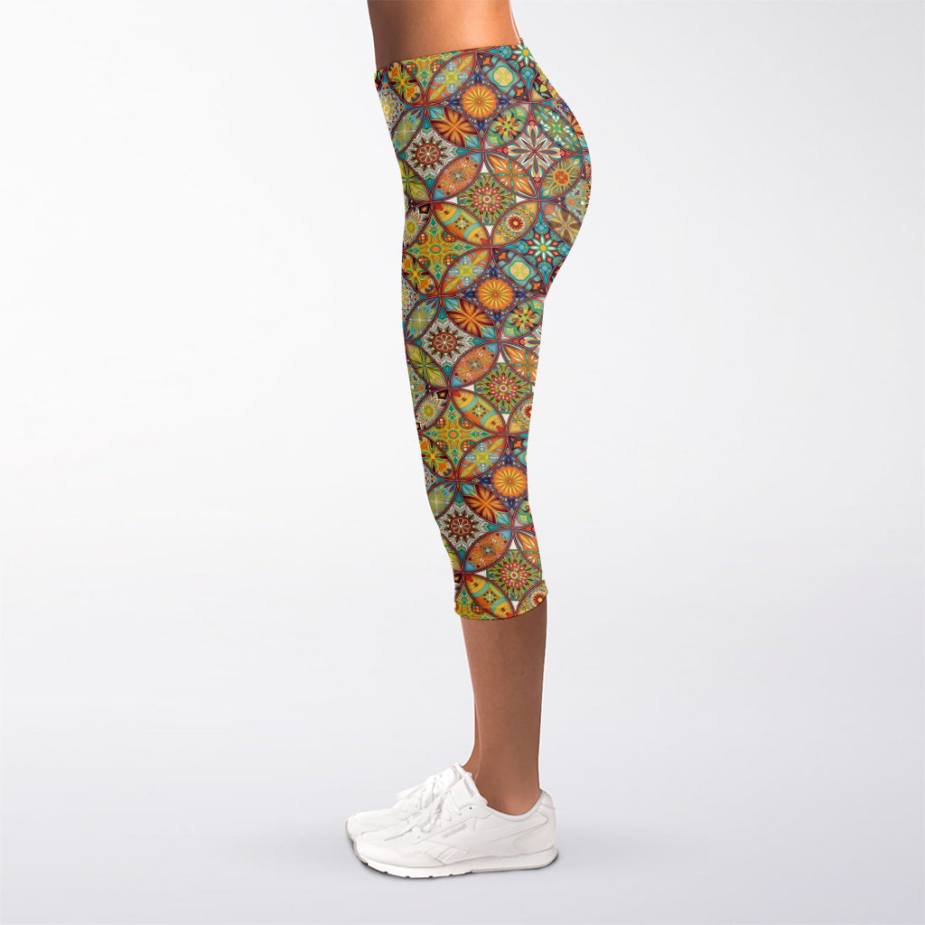 Ethnic Mandala Patchwork Pattern Print Women's Capri Leggings