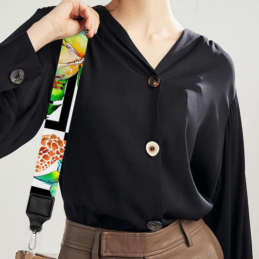 Exotic Tropical Giraffe Pattern Print Bag Strap