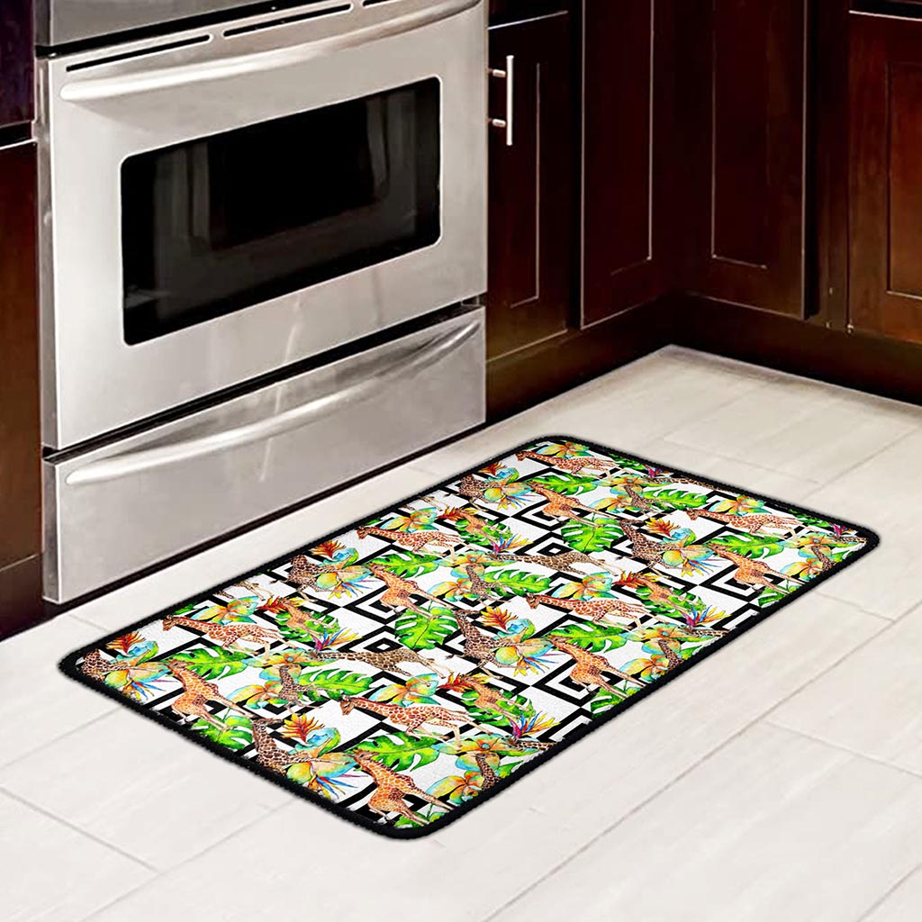 Exotic Tropical Giraffe Pattern Print Kitchen Mat