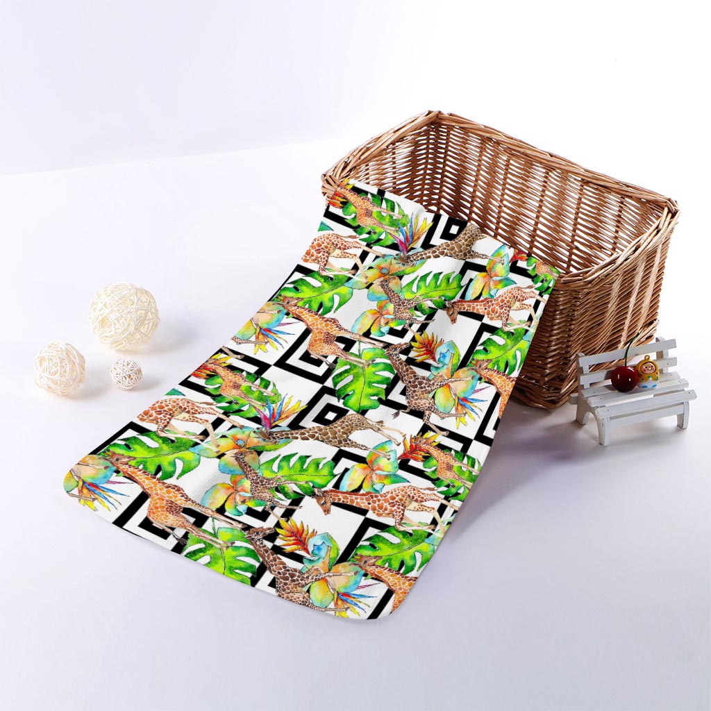 Exotic Tropical Giraffe Pattern Print Towel