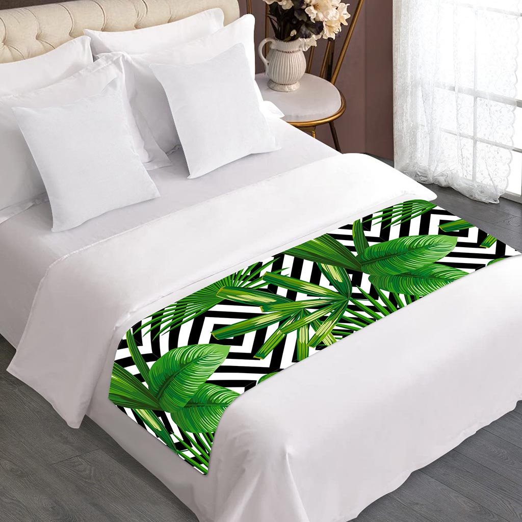 Exotic Tropical Leaves Pattern Print Bed Runner