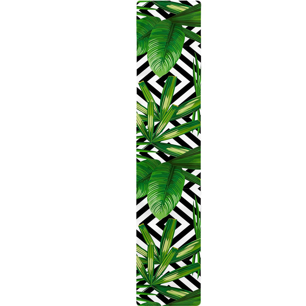 Exotic Tropical Leaves Pattern Print Table Runner