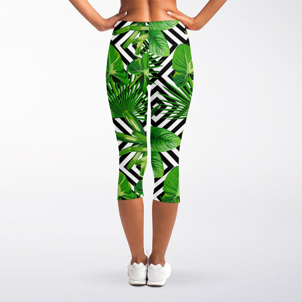 Exotic Tropical Leaves Pattern Print Women's Capri Leggings