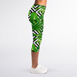 Exotic Tropical Leaves Pattern Print Women's Capri Leggings