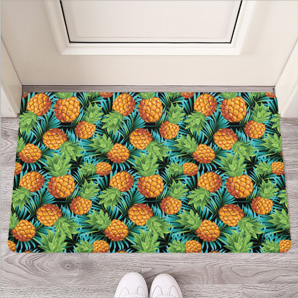 Exotic Tropical Pineapple Pattern Print Rubber Doormat