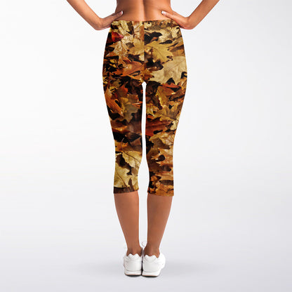 Fall Leaves Hunting Camouflage Print Women's Capri Leggings