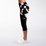 Falling Casino Card Print Women's Capri Leggings