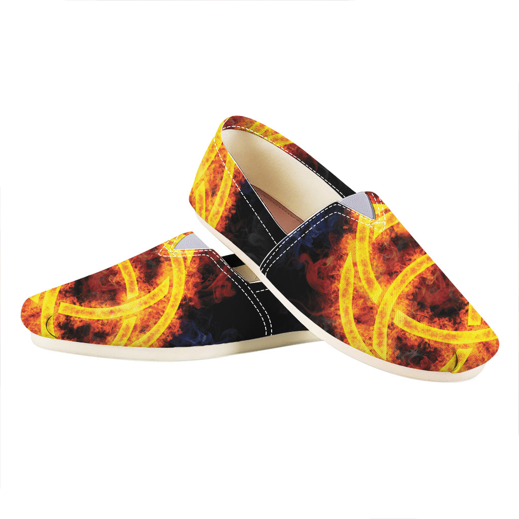 Fire Celtic Knot Print Casual Shoes