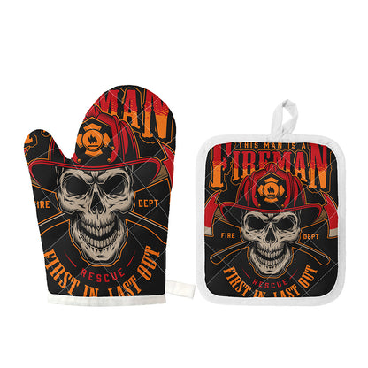 Firefighter First In Last Out Print Oven Mitt And Pot Holder Set