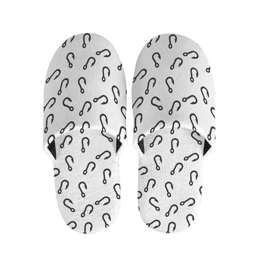 Fish Hook Pattern Print Slippers