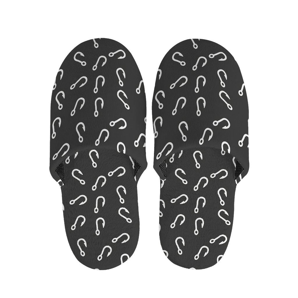 Fishing Hooks Pattern Print Slippers