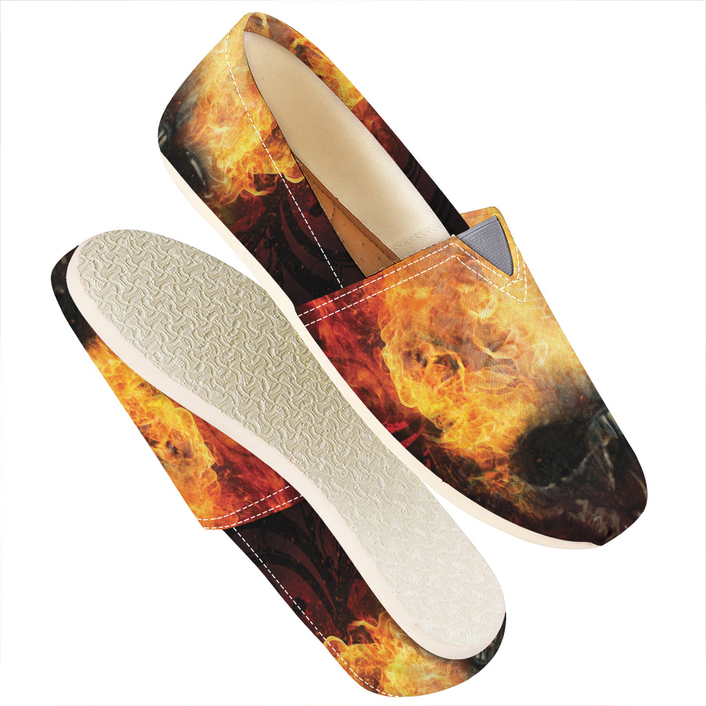 Flaming Demon Skull Print Casual Shoes