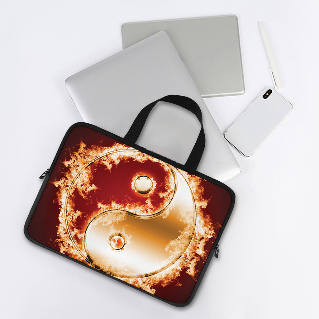 Flaming Yin Yang Print Laptop Sleeve With Handle