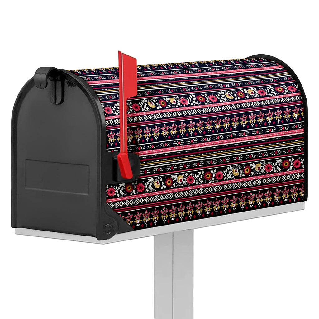Floral Ethnic Pattern Print Mailbox Cover