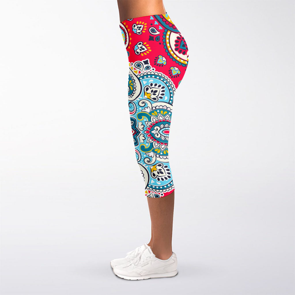 Floral Paisley Mandala Print Women's Capri Leggings