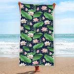 Flower And Leaf Lotus Pattern Print Beach Towel