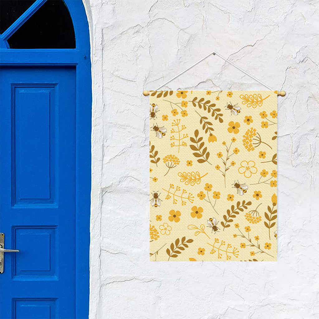 Flower Bee Pattern Print Garden Flag