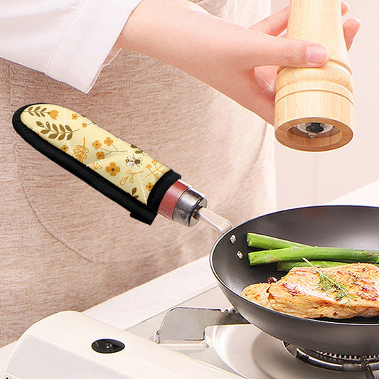 Flower Bee Pattern Print Skillet Handle Cover