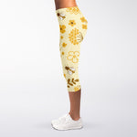 Flower Bee Pattern Print Women's Capri Leggings