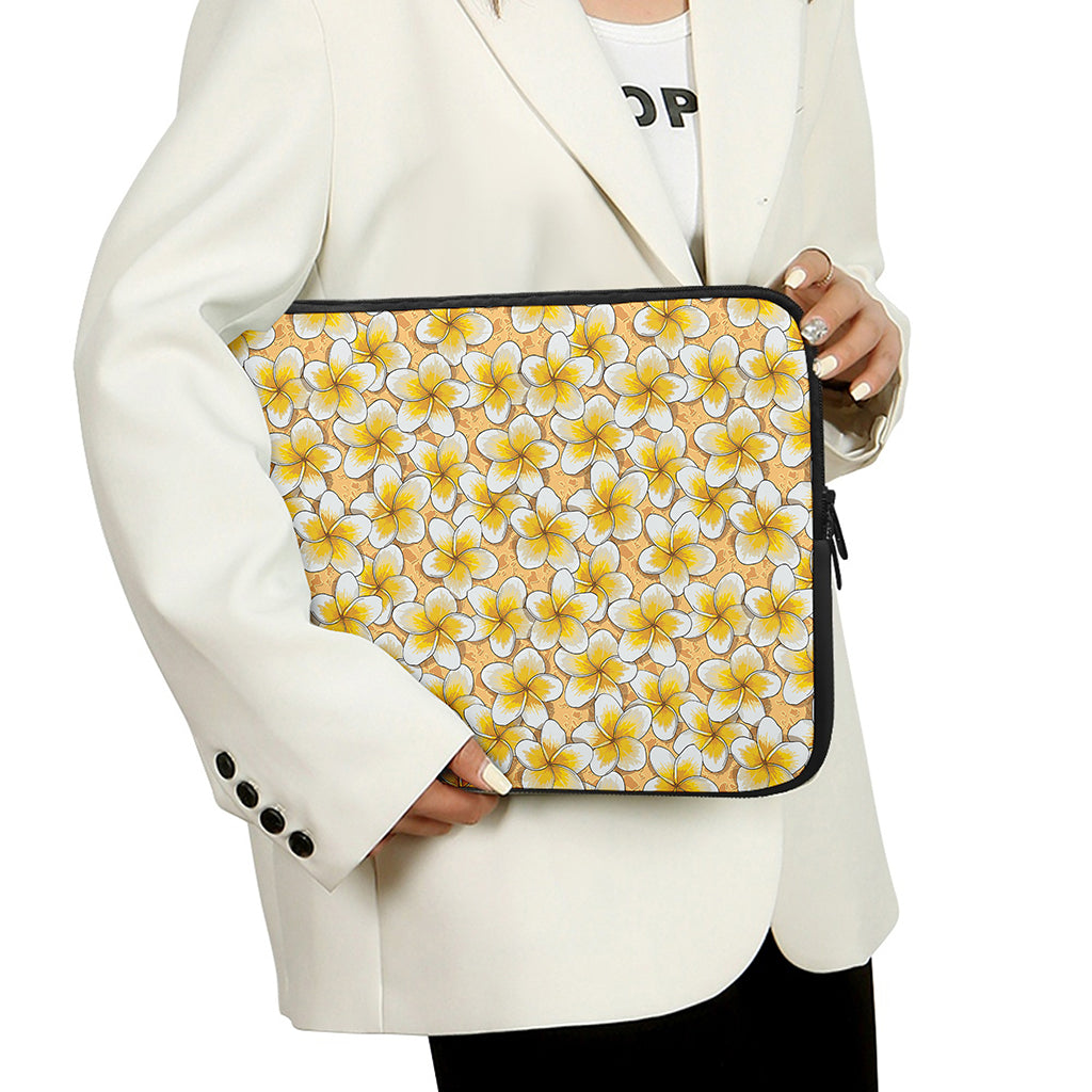 Frangipani Flower Pattern Print Laptop Sleeve
