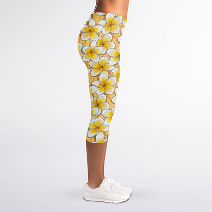 Frangipani Flower Pattern Print Women's Capri Leggings