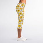 Frangipani Flower Pattern Print Women's Capri Leggings