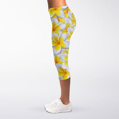 Frangipani Flower Print Women's Capri Leggings