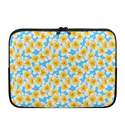 Frangipani On The Water Pattern Print Laptop Sleeve