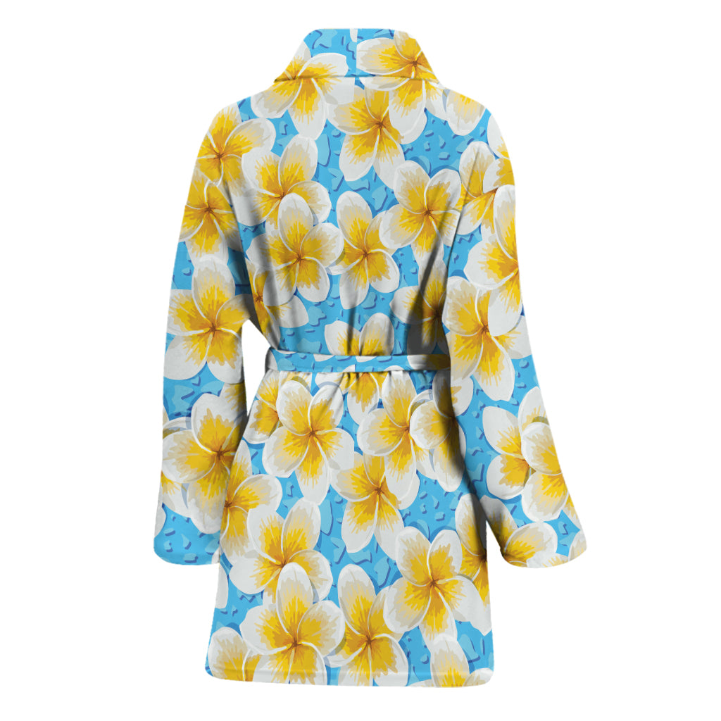 Frangipani On The Water Pattern Print Women's Bathrobe