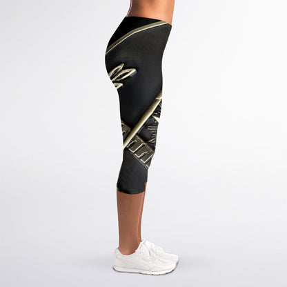 Freemasonry Medal Print Women's Capri Leggings
