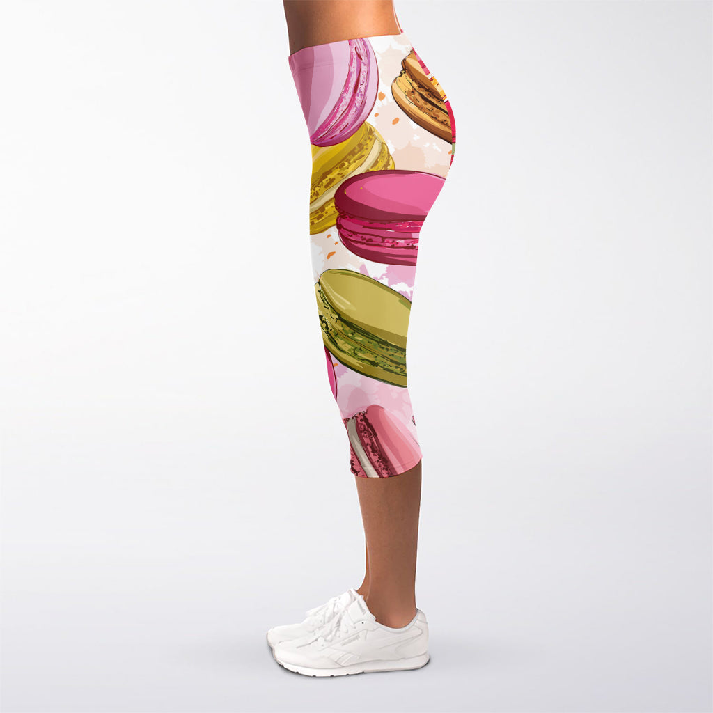 French Macaron Pattern Print Women's Capri Leggings