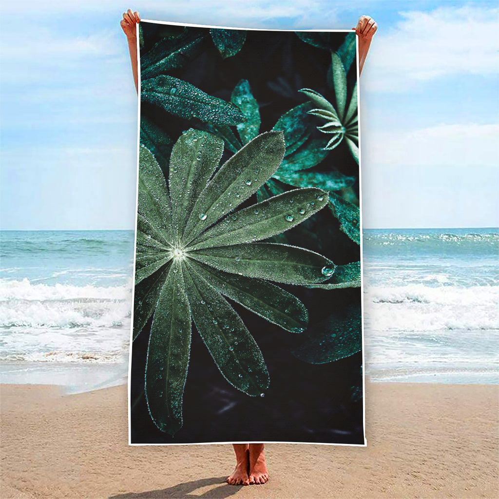 Fresh Tropical Leaf Print Beach Towel