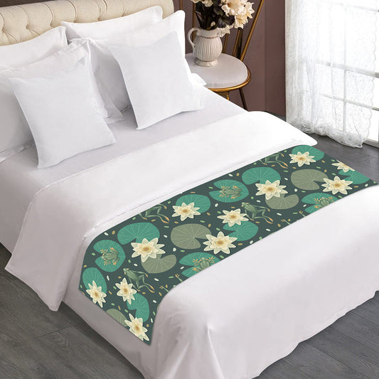 Frogs And Water Lilies Pattern Print Bed Runner