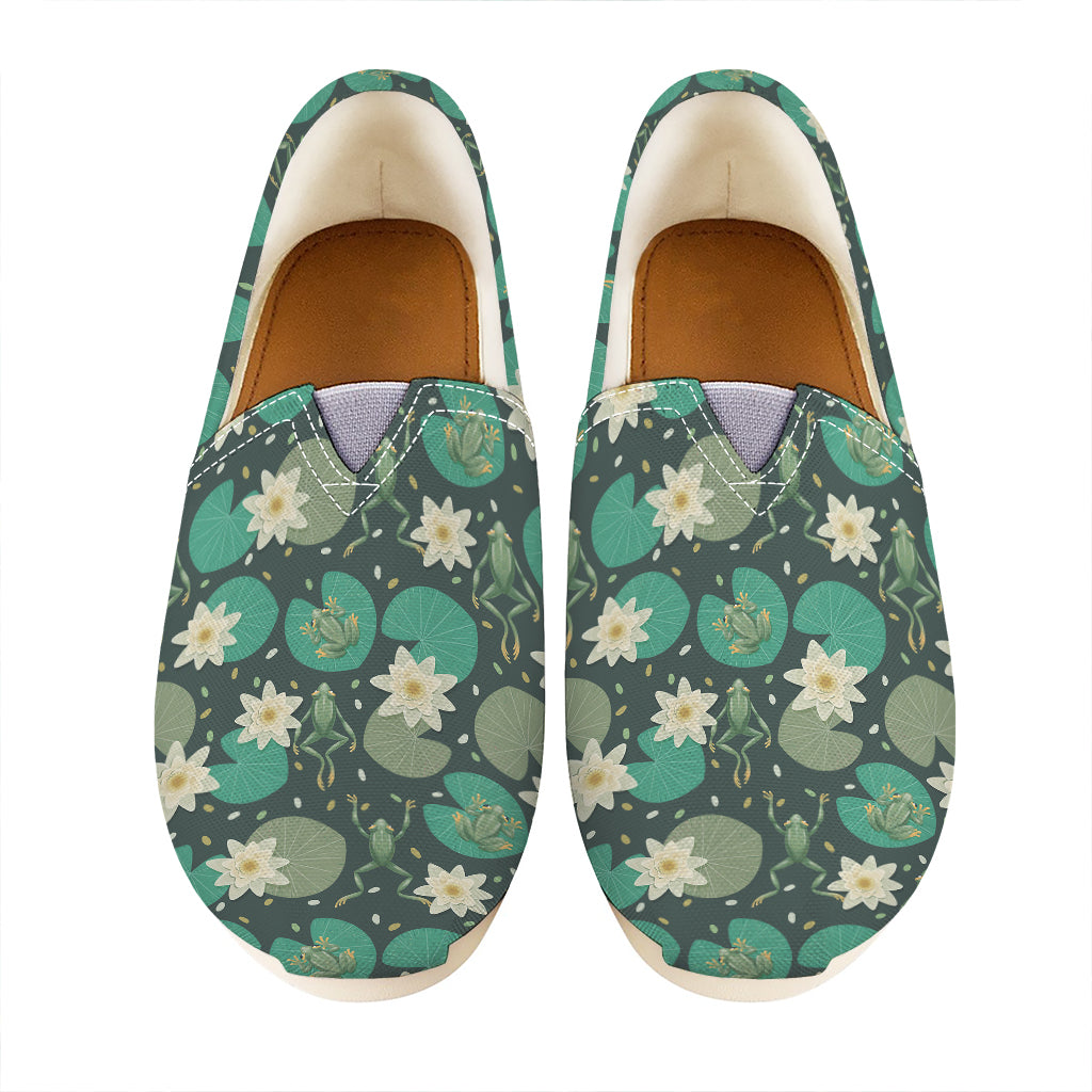 Frogs And Water Lilies Pattern Print Casual Shoes