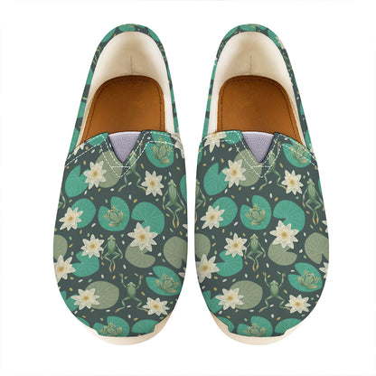 Frogs And Water Lilies Pattern Print Casual Shoes