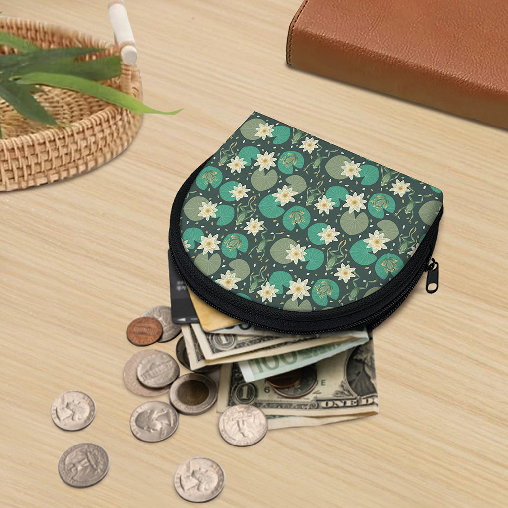 Frogs And Water Lilies Pattern Print Coin Purse