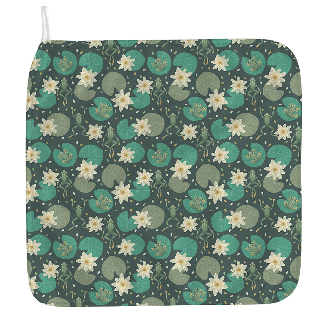 Frogs And Water Lilies Pattern Print Hand Towel