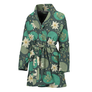 Frogs And Water Lilies Pattern Print Women's Bathrobe