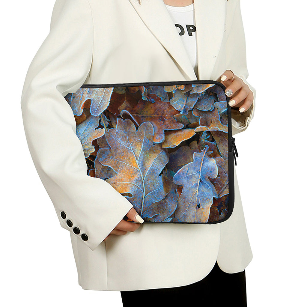 Frozen Oak leaf Print Laptop Sleeve