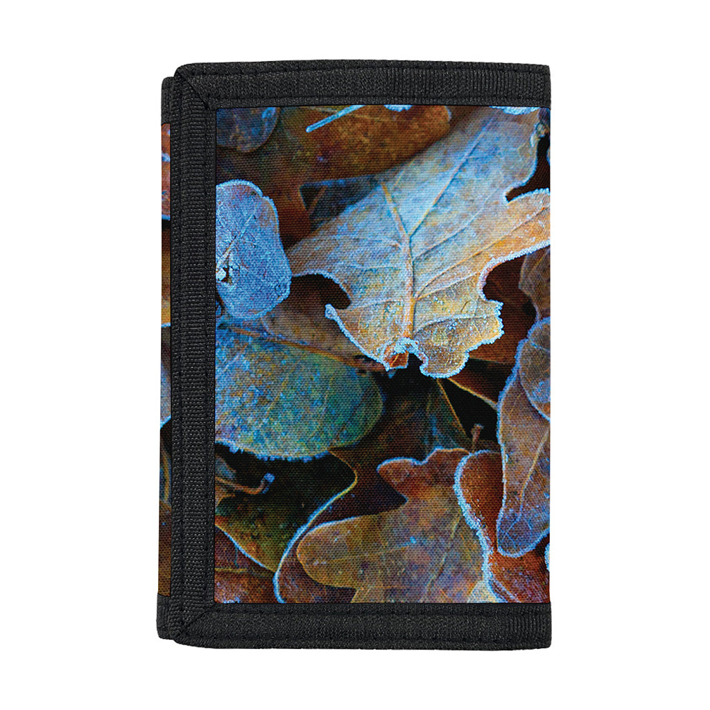 Frozen Oak leaf Print Trifold Wallet