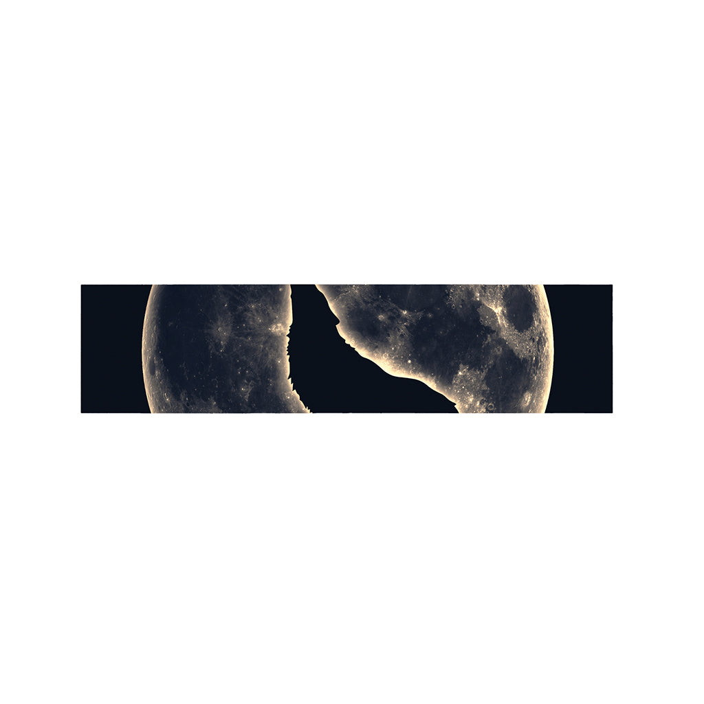 Full Moon Howling Wolf Print Bed Runner