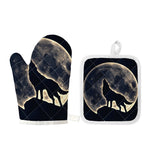 Full Moon Howling Wolf Print Oven Mitt And Pot Holder Set