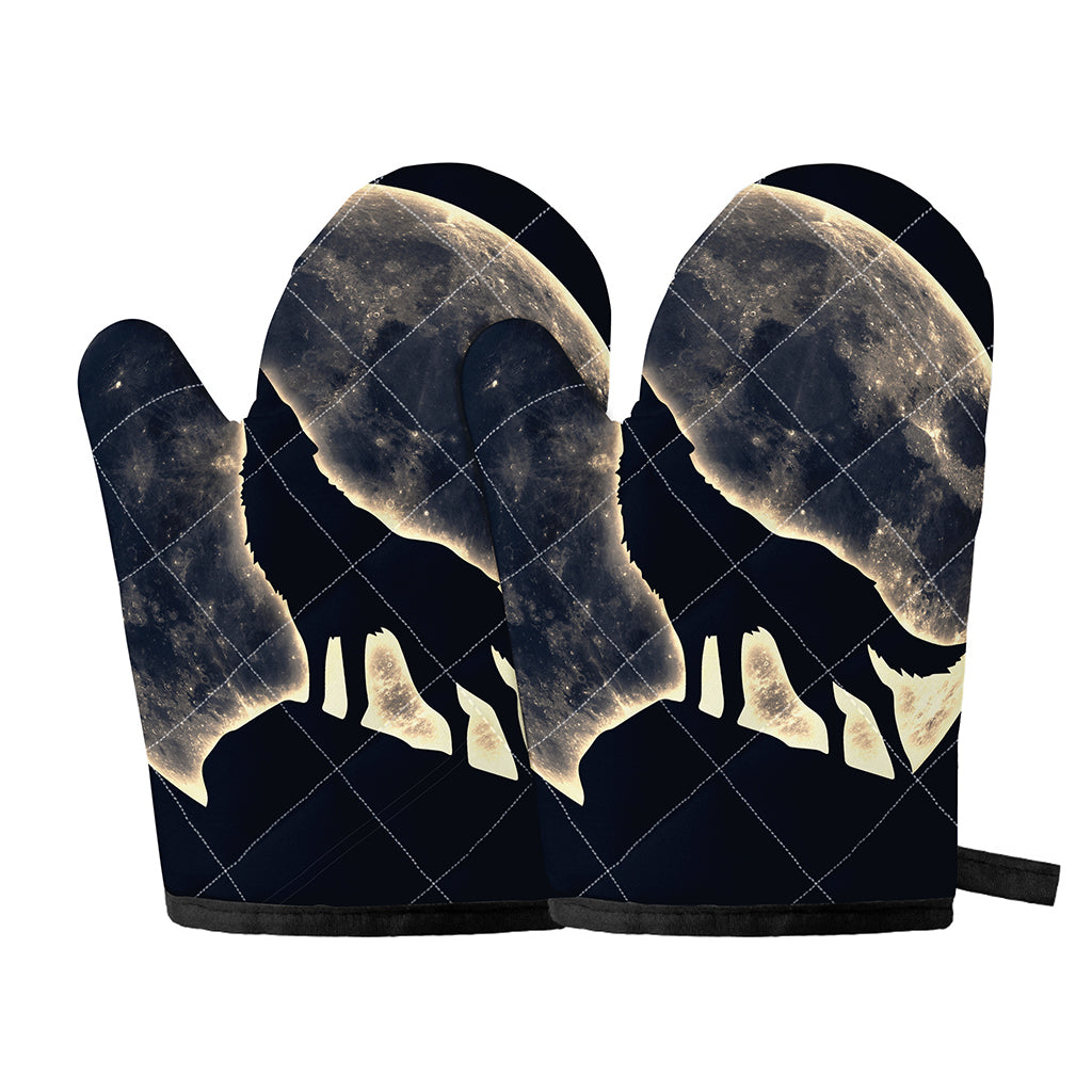 Full Moon Howling Wolf Print Oven Mitts