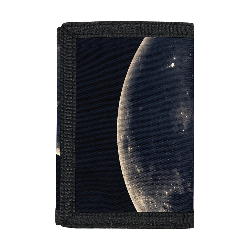 Full Moon Howling Wolf Print Trifold Wallet