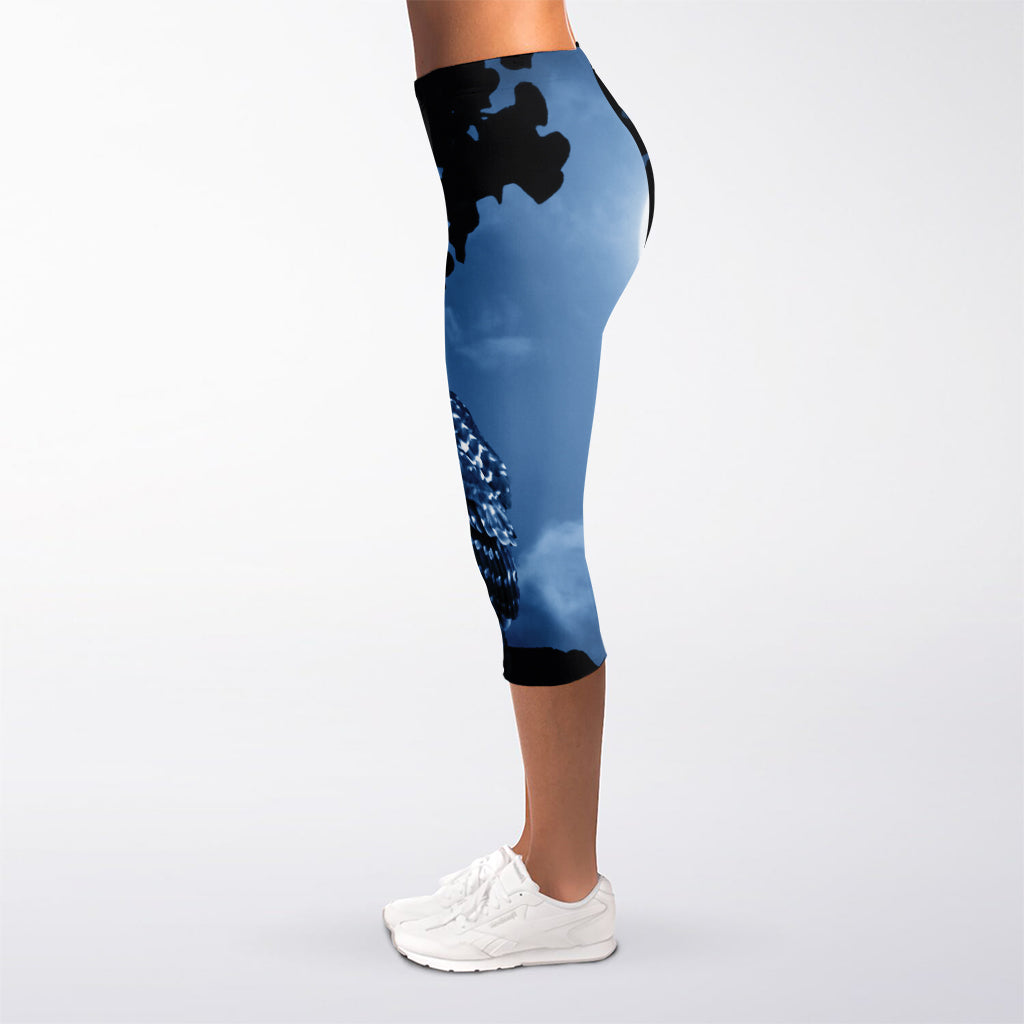 Full Moon Night Owl Print Women's Capri Leggings